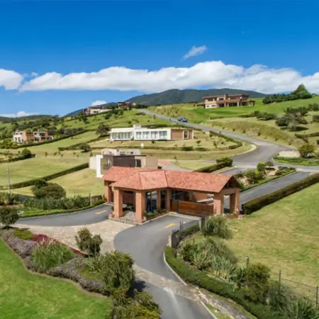 Valle Alto de La  Pradera